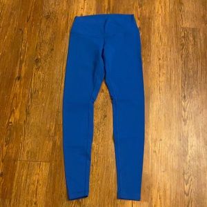 Royal blue Lululemon Align tights. Size 8, mid rise. 28” inseam
